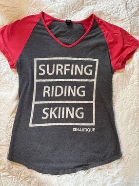 Women's Charcoal V-Neck Tee with Coral Sleeves